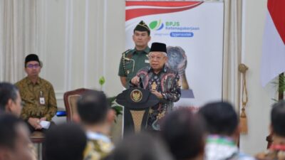 Wapres Maruf Tegas dalam Meningkatnya Kasus COVID-19 yang Penting Vaksinasi