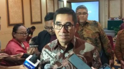 Mantan Ketua MK Meminta DPR Untuk Menelusuri Kebenaran Tuduhan Intervensi Jokowi dalam Kasus Setya Novanto