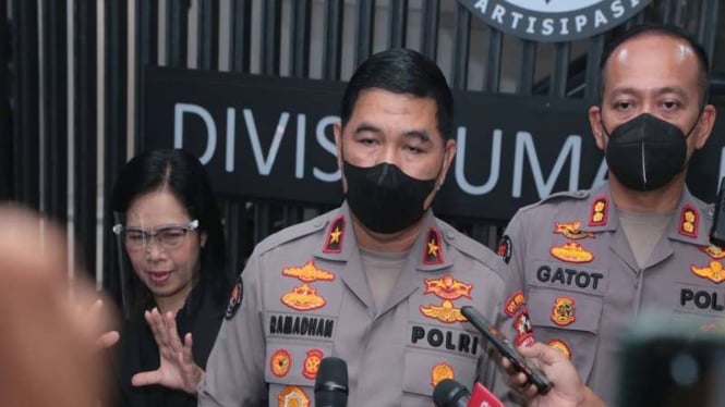 Rocky Gerung Mengambil Kembali Laporannya, Polisi Menggambarkan Kasus sebagai ‘Tindakan Bodoh’