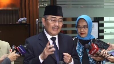 Jimly Cs akan membacakan putusan dugaan pelanggaran etik oleh hakim MK pada hari Selasa depan.