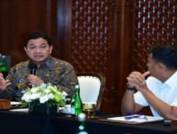 Anggota BPK Achsanul Qosasi Tiba Lebih Awal untuk Memenuhi Panggilan dari Kejagung