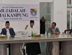 Anies Baswedan Mendengarkan Curahan Hati dan Nasihat dari Kiai Kampung