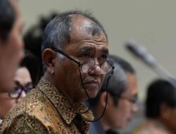 Benny Mendorong Agus Rahardjo untuk Mengungkap Dugaan Intervensi Jokowi dalam Kasus KPK di DPR