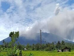 Kembali Gunung Marapi Meletus, Kota Padang Panjang Terendam Abu Vulkanik