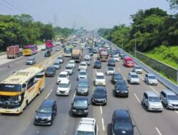 Lebih dari 69.930 Kendaraan Menigalkan Jakarta Melalui Tol Cikampek Selama Libur Natal 2023