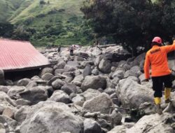 160 Warga Humbang Hasundutan Mengungsi Akibat Rumah Rusak Akibat Banjir Bandang