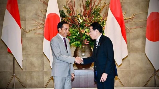 Jokowi dan PM Kishida Bertemu Bahas Proyek MRT Jakarta serta Isu Palestina