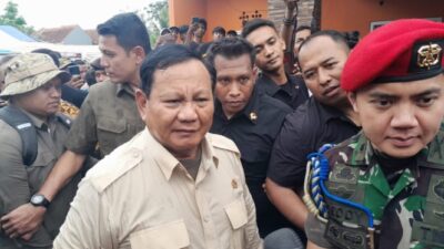 Prabowo Minta Tim Satuan Tugas Universitas Pertahanan Meneliti Alternatif untuk Rumah Warga yang Terdampak Kenaikan Air Laut