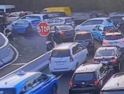 Macet Parah di Tol Bali Mandara, Jasamarga Beberkan Jumlah Kendaraan Mencapai 73 Ribu