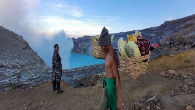 Kunjungan Wisatawan ke Kawah Ijen Ditutup Sementara