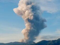 Gunung Dukono Meletus, Abu Tercipta Setinggi 4.000 Meter