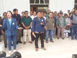 Akademisi dari Unair, Unesa, hingga Untag Ambil Bagian dalam Penanggulangan Pelemahan Demokrasi