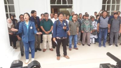 Akademisi dari Unair, Unesa, hingga Untag Ambil Bagian dalam Penanggulangan Pelemahan Demokrasi