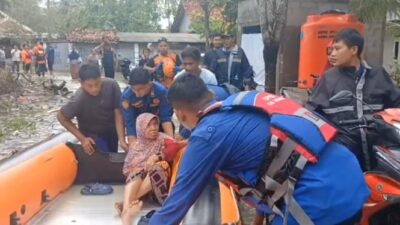 Hujan Lebat di Tangerang Menyebabkan Banjir dengan Ketinggian Air 1 Meter, 5 RT Terendam