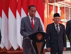 Jokowi Memerintahkan Menkumham Menyelesaikan Masalah Diaspora Dalam Satu Minggu