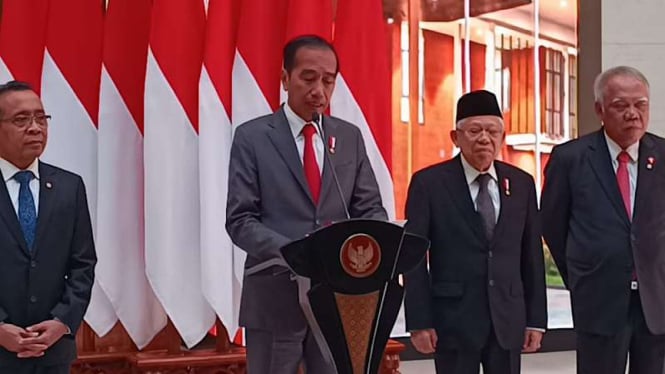 Jokowi Memerintahkan Menkumham Menyelesaikan Masalah Diaspora Dalam Satu Minggu