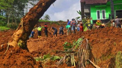 Longsor Mengerikan Melanda Toraja Utara, 3 dari 9 Korban Tertimbun Meninggal