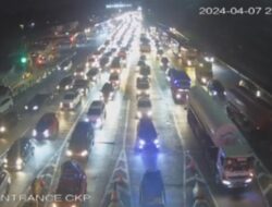 Tekanan Pemudik Menuju Jalan Tol hingga Pelabuhan Merak Masih Tinggi Hingga Minggu Malam