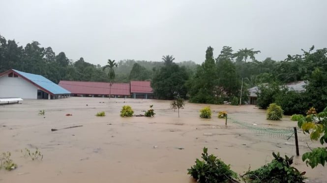 Banjir dan Longsor Melanda Luwu, 1.200 Warga Mengungsi, 7 Meninggal dan 15 Rumah Hanyut