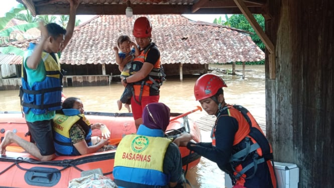 Banjir di OKU Sumsel Menggenangi 10 Kelurahan, Putusnya 1 Jembatan Gantung dan Dampak pada 1.695 KK