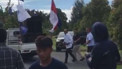 Bupati Halmahera Utara Membubarkan Massa Mahasiswa Demonstran dengan Sebilah Parang