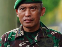 3 Orang Anggota TNI Menyergap dan Menangkap Anggota OPM yang Sering Membakar Fasilitas Umum di Daerah Puncak Jaya, Papua Tengah