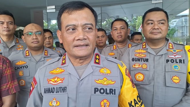 Kapolda Jateng Irjen Ahmad Luthfi Digantikan oleh Brigjen Ribut Hari Wibowo