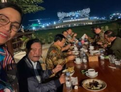 Sri Mulyani Berpartisipasi dalam Makan Malam Bersama Jokowi dan Para Menteri di Sumbu Kebangsaan IKN