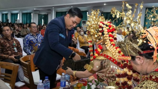 Rakernas Hikmahbudhi: Candra Aditya Membahas Usaha Meningkatkan Keindahan Candi Borobudur