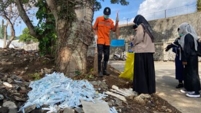 Sampah Medis Dibuang sembarangan di Pinggir Jalan Kota Malang, Menciptakan Kekhawatiran