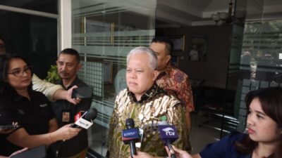 Stafsus Nadiem Makarim: Kejagung Usut Pengadaan Laptop Apartemennya
