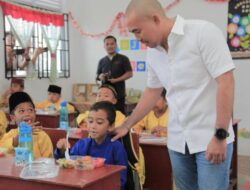 MBG Perdana Diterima Ratusan Siswa di Riau