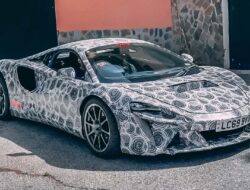 Penampakan Varian Baru McLaren Artura dalam Pengujian Baru