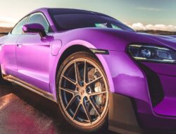 Porsche Kemungkinan Tambah Fitur Kontroversial ke Mobil Listriknya